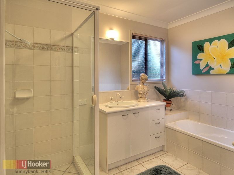 27 Cottonwood Crescent, Calamvale QLD 4116