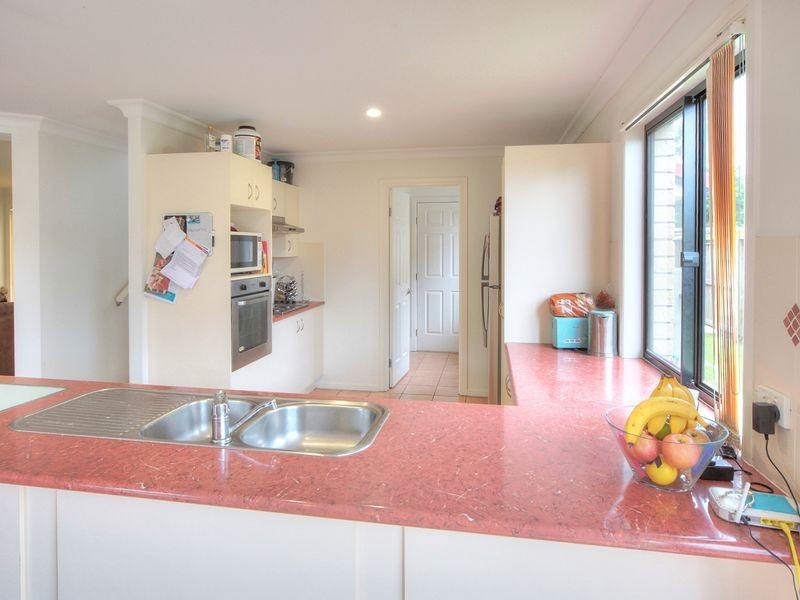 16 Tuckeroo Place, Sunnybank Hills QLD 4109