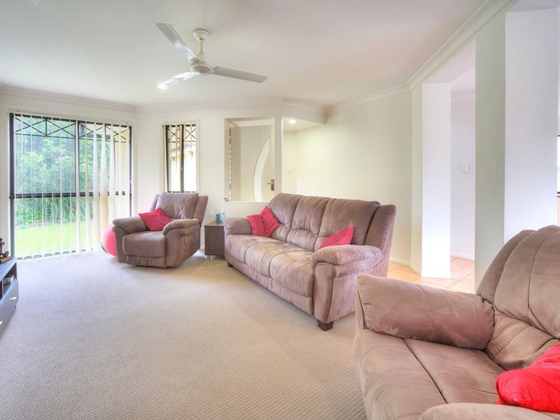16 Tuckeroo Place, Sunnybank Hills QLD 4109
