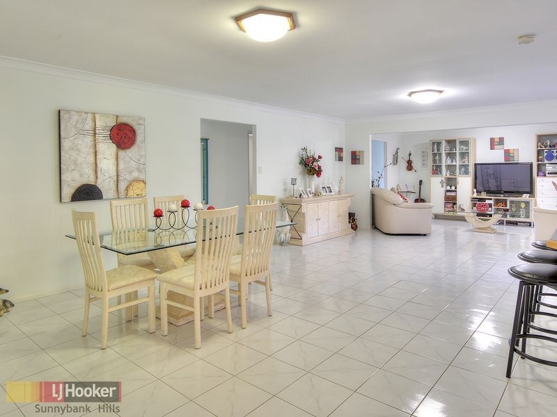 3 Michigan Crescent, Parkinson QLD 4115