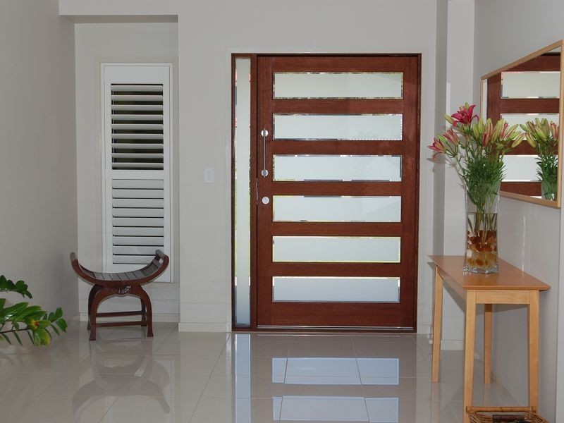 9 Azzure Street, Eight Mile Plains QLD 4113