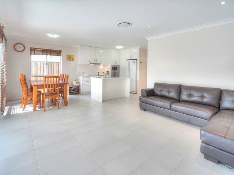 15/37 Slobodian Avenue, Eight Mile Plains QLD 4113