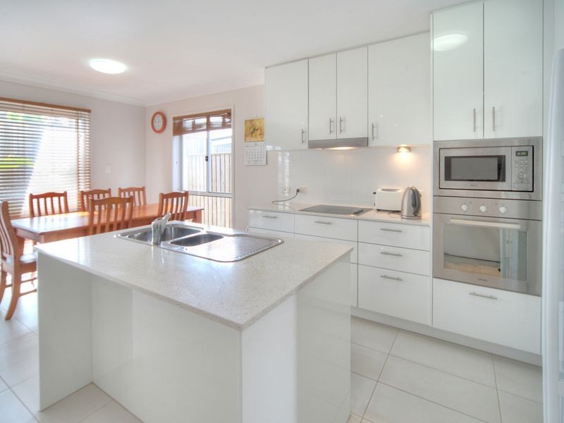 15/37 Slobodian Avenue, Eight Mile Plains QLD 4113