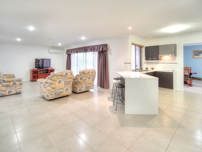 52 Kakadu Street, Parkinson QLD 4115