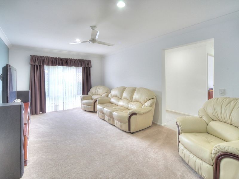 52 Kakadu Street, Parkinson QLD 4115