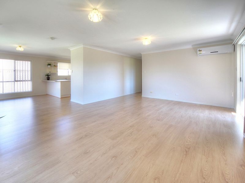 1 Bannockburn Crescent, Parkinson QLD 4115