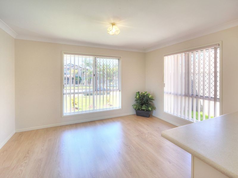 1 Bannockburn Crescent, Parkinson QLD 4115