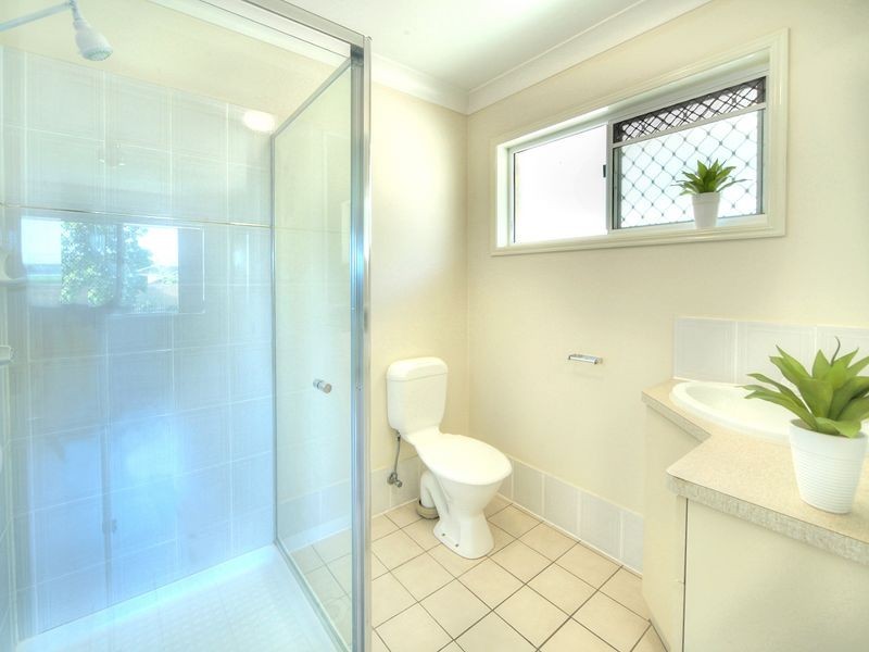 1 Bannockburn Crescent, Parkinson QLD 4115