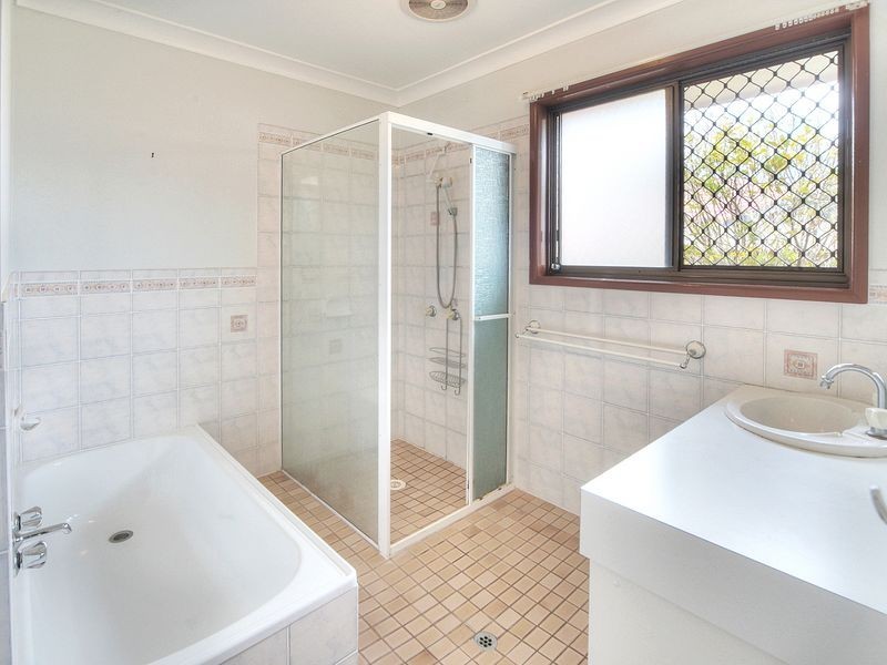 8 Damask Street, Sunnybank Hills QLD 4109