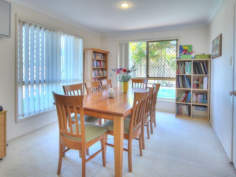 5 Elberta Street, Macgregor QLD 4109