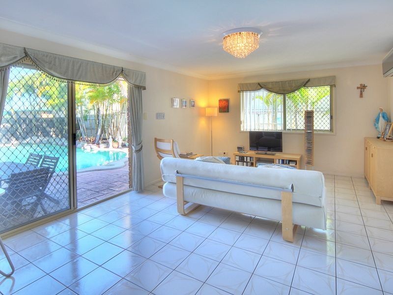 5 Elberta Street, Macgregor QLD 4109