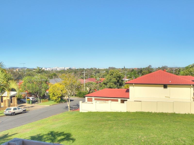 5 Elberta Street, Macgregor QLD 4109