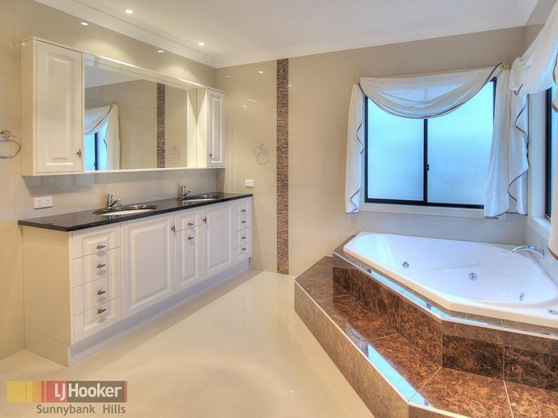 88 Alfred Circuit, Calamvale QLD 4116