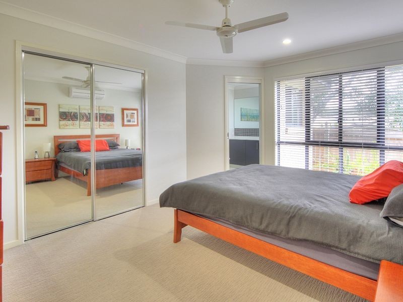30 Samuel Street, Calamvale QLD 4116
