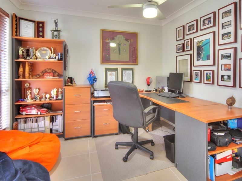 30 Samuel Street, Calamvale QLD 4116