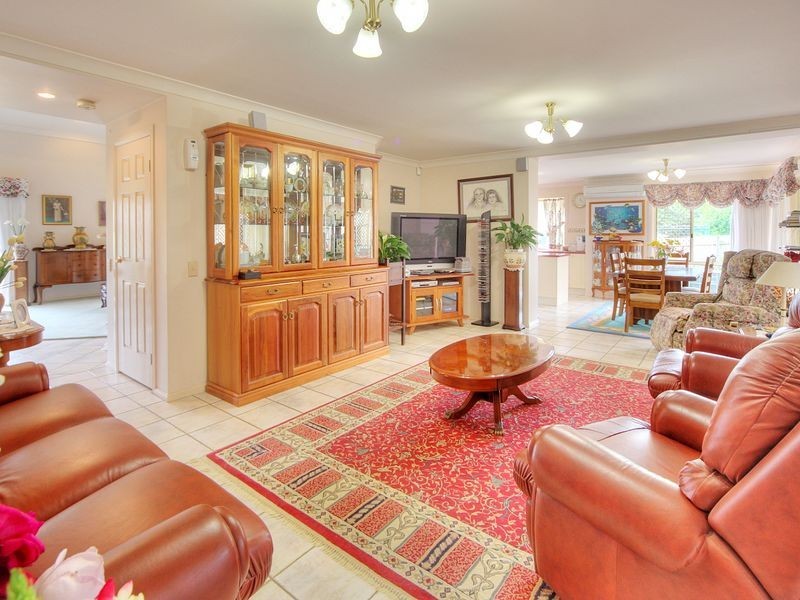 9 Albany Close, Runcorn QLD 4113