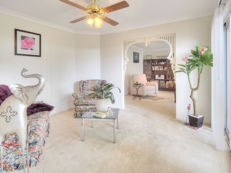 11 Somerset Place, Parkinson QLD 4115