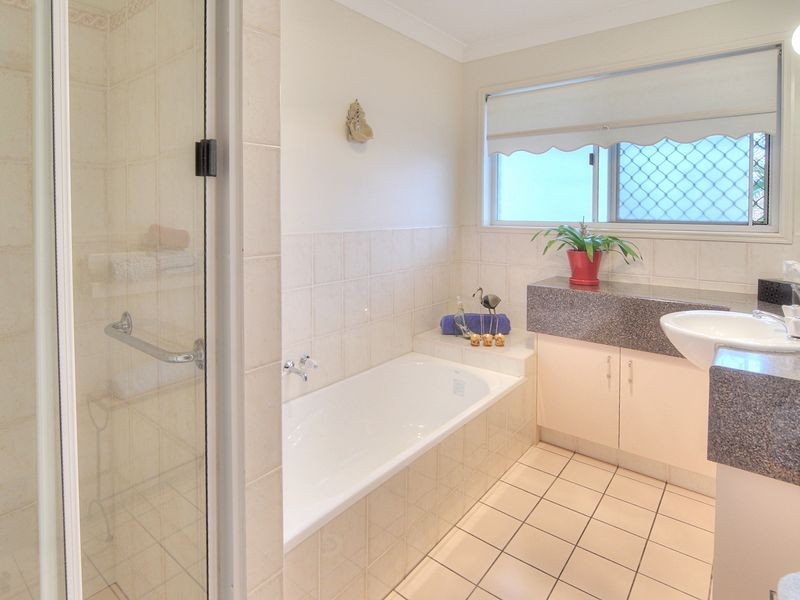 11 Somerset Place, Parkinson QLD 4115