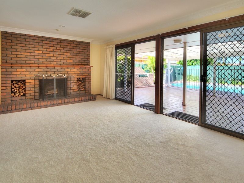 8 Radiata Street, Sunnybank Hills QLD 4109