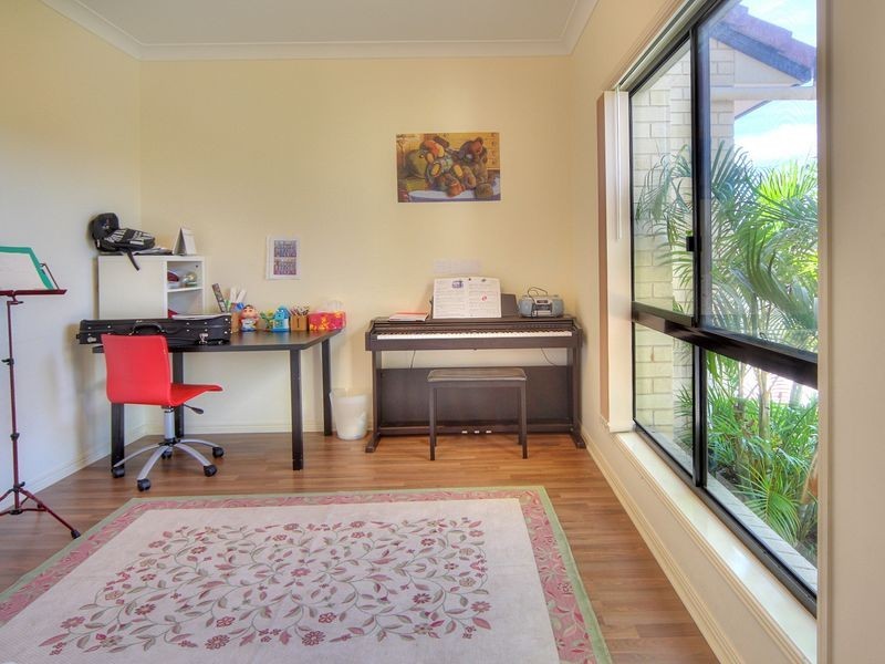 20 Sungold Place, Eight Mile Plains QLD 4113