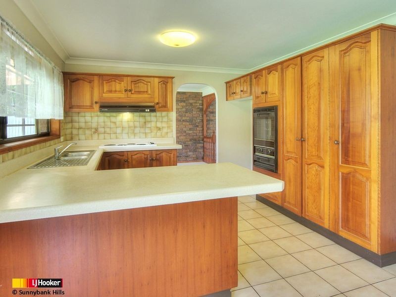7 Hoover Court, Stretton QLD 4116