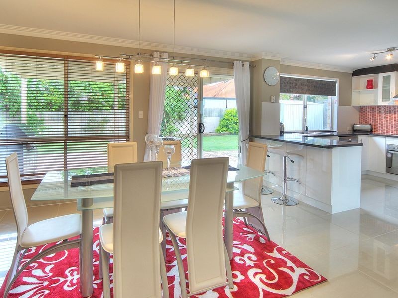 10 Blaxland Place, Drewvale QLD 4116