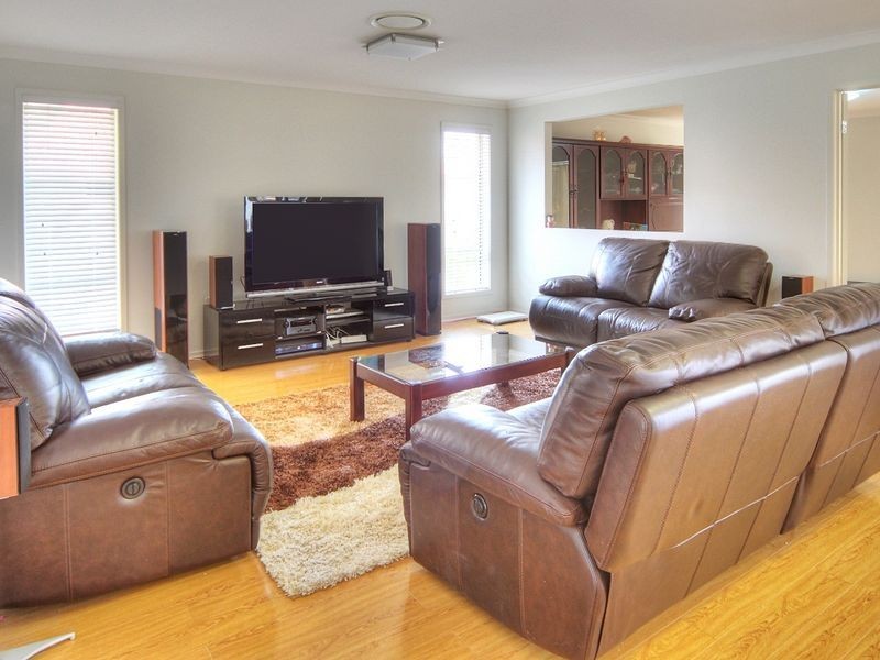 12 Lenton Place, Calamvale QLD 4116
