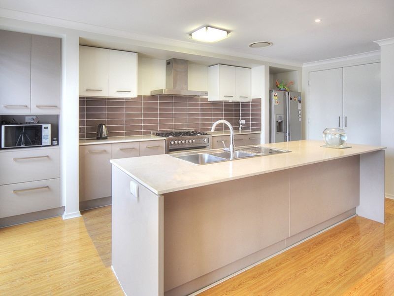 12 Lenton Place, Calamvale QLD 4116