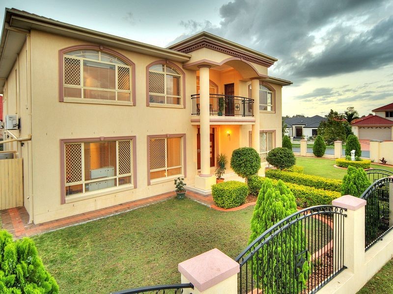 69 The Parkway, Stretton QLD 4116