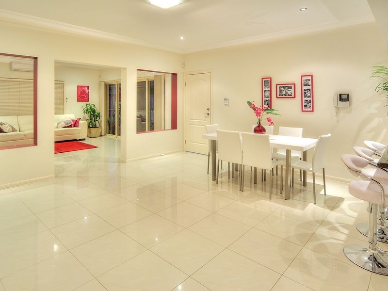 69 The Parkway, Stretton QLD 4116