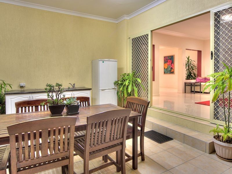 69 The Parkway, Stretton QLD 4116