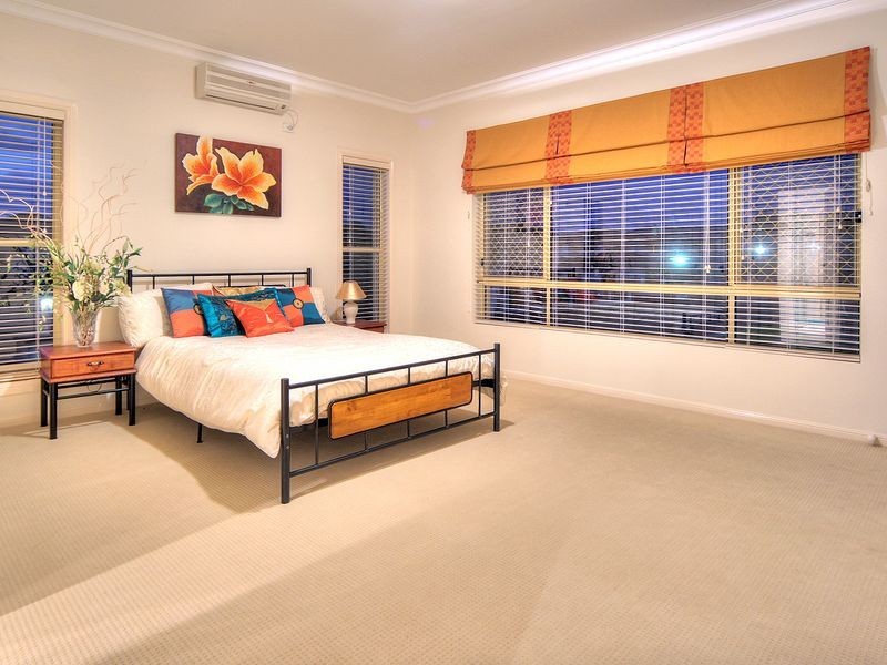 69 The Parkway, Stretton QLD 4116