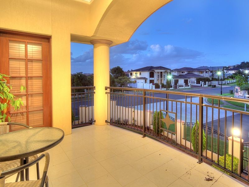69 The Parkway, Stretton QLD 4116