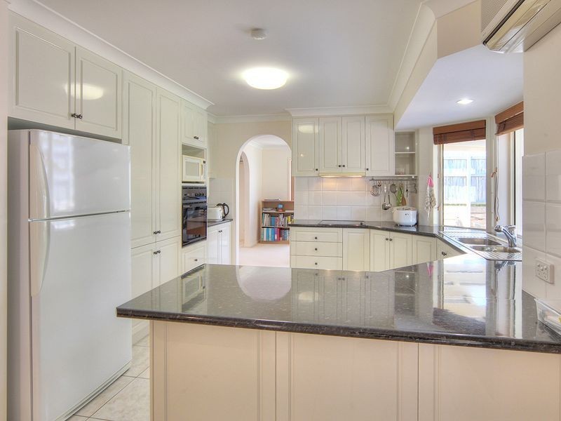 70 Golden Rain Place, Stretton QLD 4116