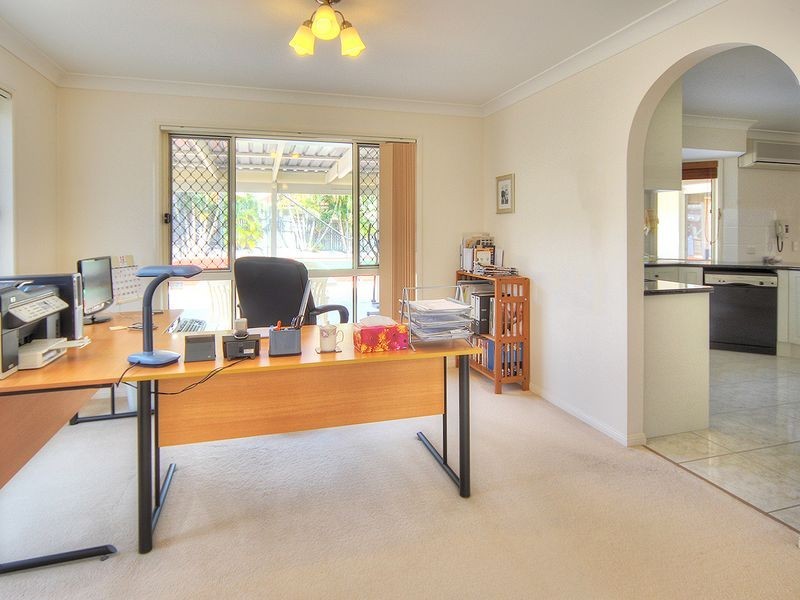 70 Golden Rain Place, Stretton QLD 4116
