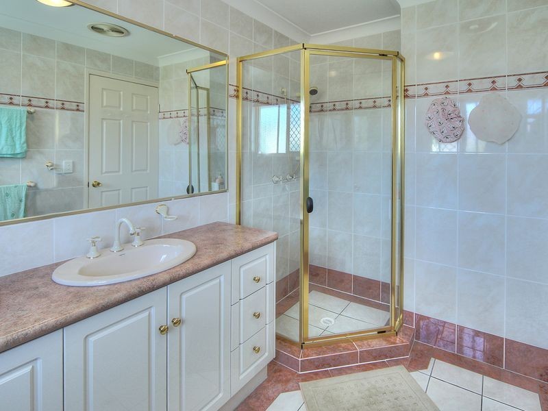 70 Golden Rain Place, Stretton QLD 4116