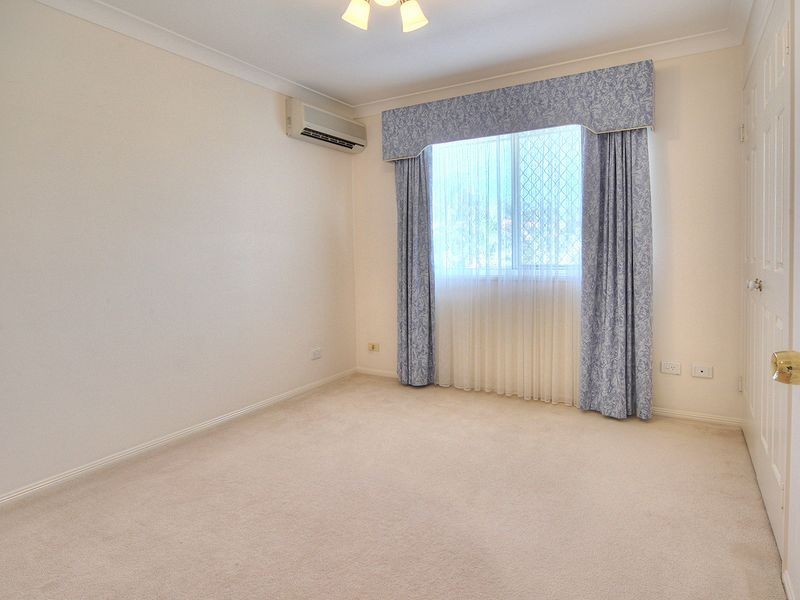 70 Golden Rain Place, Stretton QLD 4116