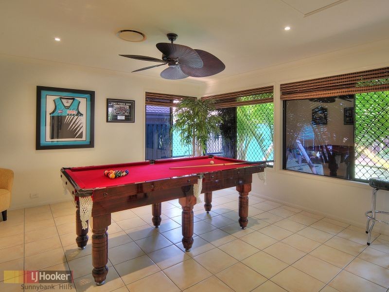 18 Juniper Circuit, Stretton QLD 4116