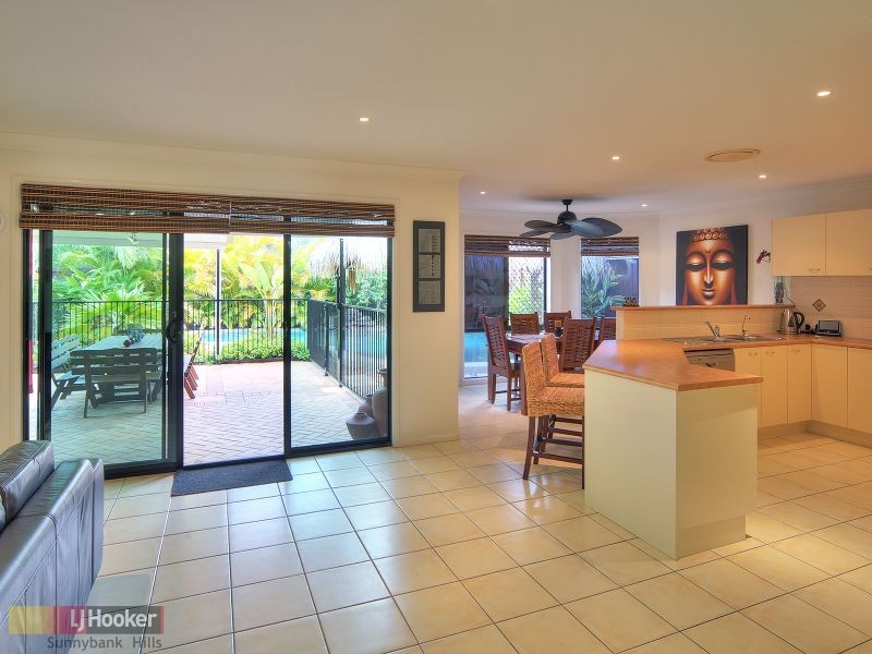 18 Juniper Circuit, Stretton QLD 4116