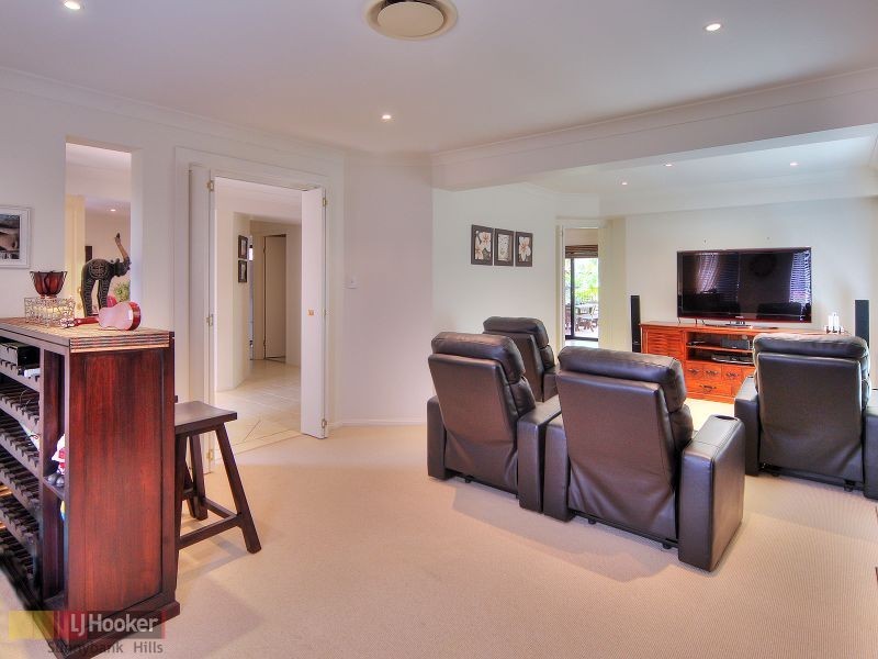 18 Juniper Circuit, Stretton QLD 4116
