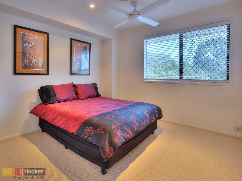 18 Juniper Circuit, Stretton QLD 4116