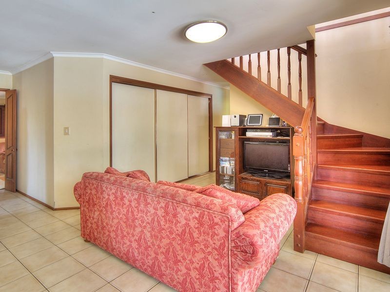 8 Monsour Street, Calamvale QLD 4116