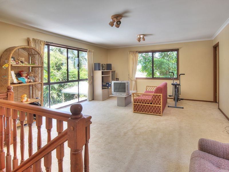 8 Monsour Street, Calamvale QLD 4116