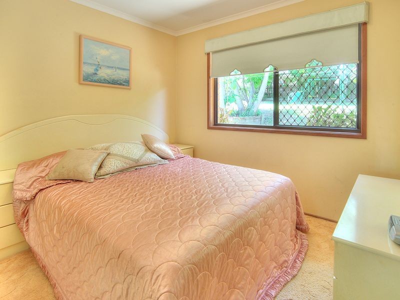 8 Monsour Street, Calamvale QLD 4116