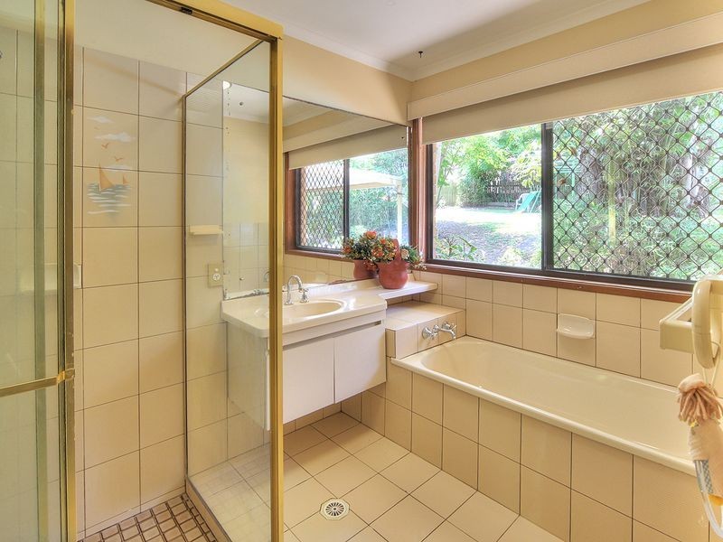 8 Monsour Street, Calamvale QLD 4116