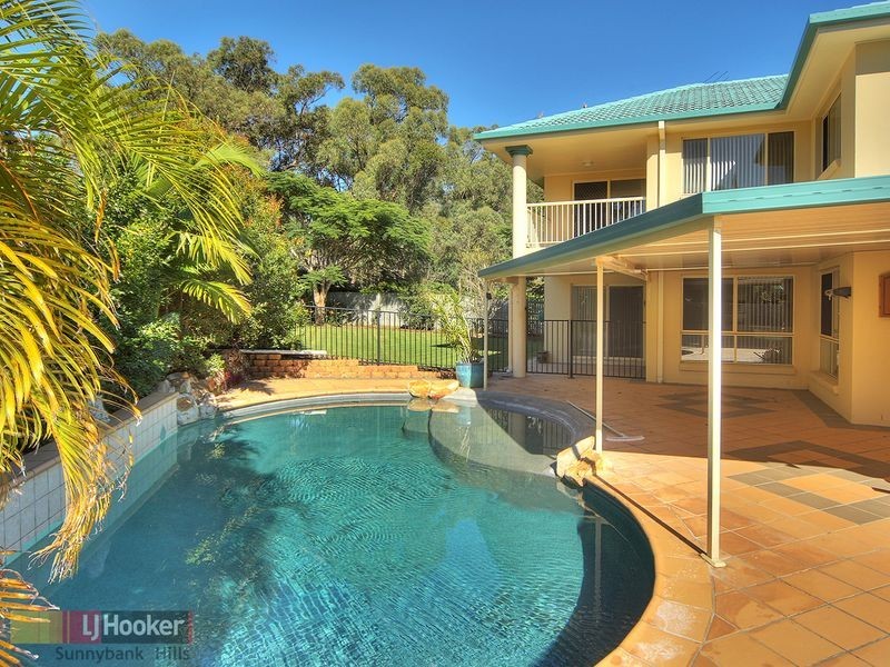 32 Poinciana Crescent, Stretton QLD 4116