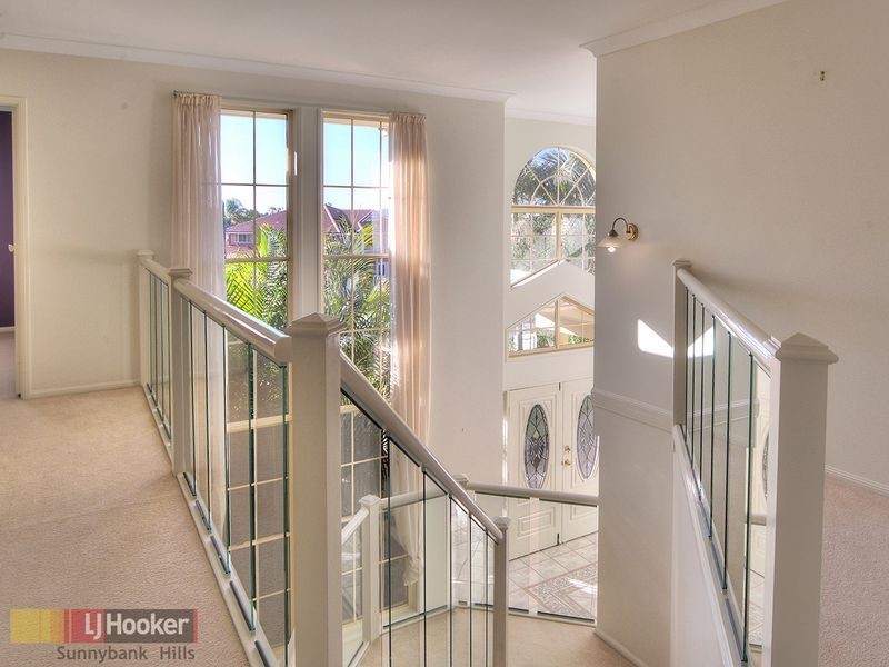 32 Poinciana Crescent, Stretton QLD 4116