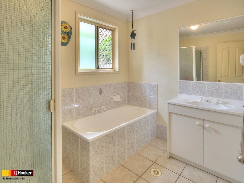 32 Woorabinda Street, Runcorn QLD 4113