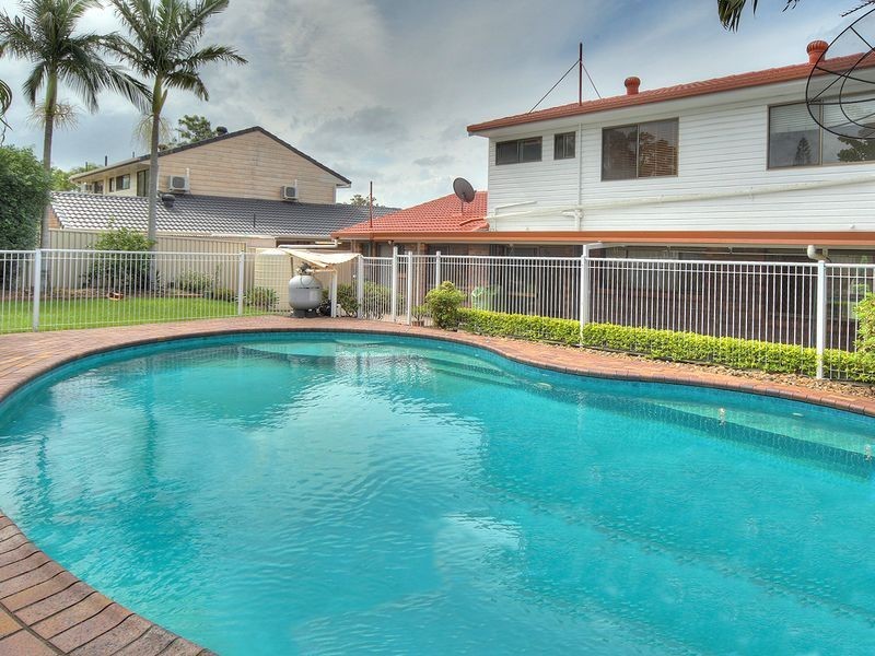 10 Greenleaf Street, Sunnybank Hills QLD 4109