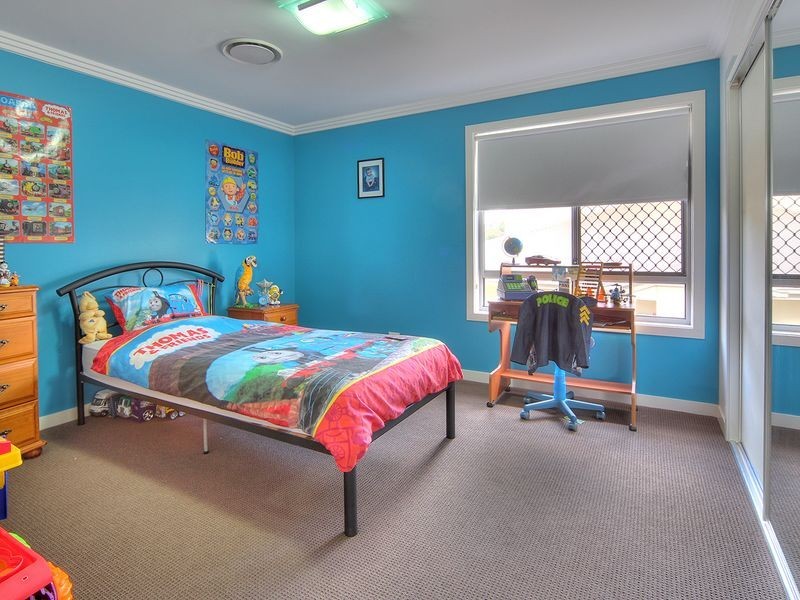 11 Henderson St, Eight Mile Plains QLD 4113